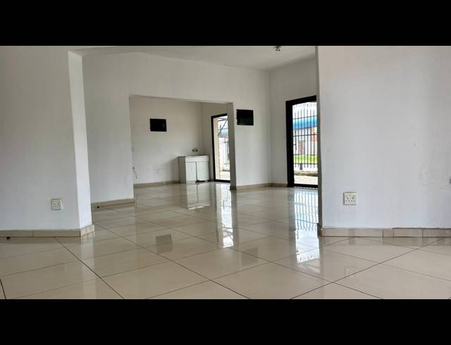 1,600M² BUSINESS CENTRE FOR SALE IN WESTDENE